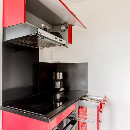 Apartment With Balcony Near Paris Bagnolet
